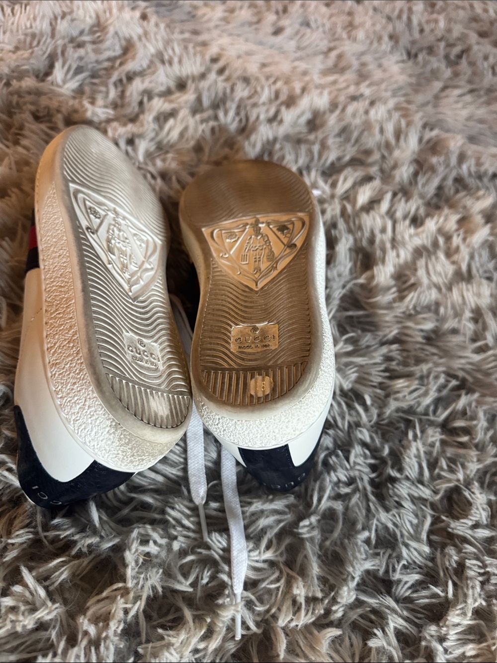 Gucci White Sneakers with Red and Black Stripes - Picture 5 of 6
